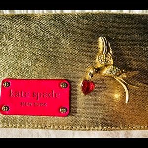 Beautiful Vintage Bird with Pink Heart Brooch